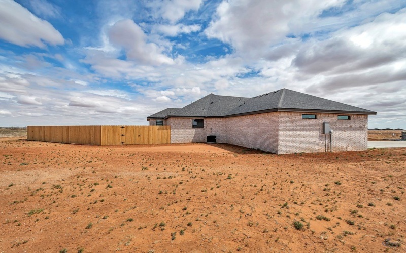 2102 S County Rd 1059, Midland, TX 79706, 4 Bedrooms Bedrooms, ,3 BathroomsBathrooms,Residential,For Sale,2102 S County Rd 1059,50083215