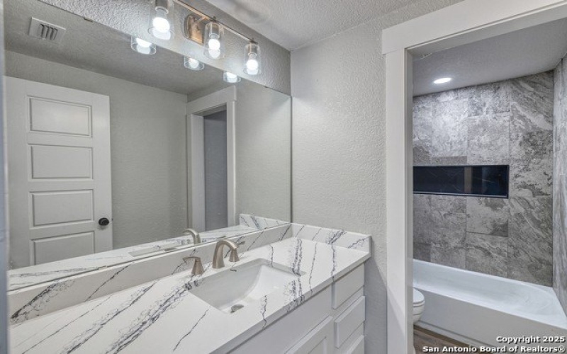 121 CR 367, Uvalde, TX 78801, 4 Habitaciones Habitaciones , ,3 BañosBaños,Residential,En Venta,121 CR 367,1878488