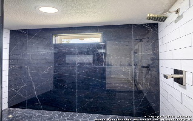121 CR 367, Uvalde, TX 78801, 4 Habitaciones Habitaciones , ,3 BañosBaños,Residential,En Venta,121 CR 367,1878488