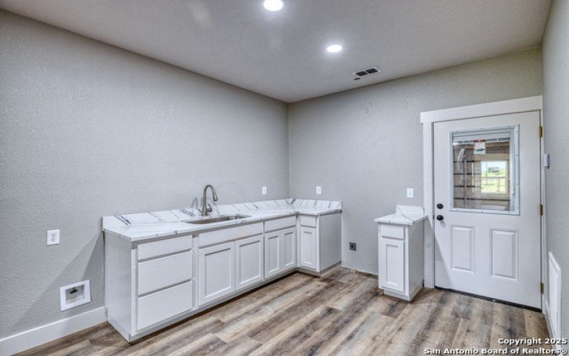 121 CR 367, Uvalde, TX 78801, 4 Habitaciones Habitaciones , ,3 BañosBaños,Residential,En Venta,121 CR 367,1878488