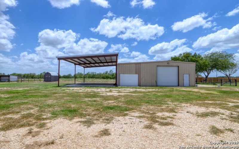 121 CR 367, Uvalde, TX 78801, 4 Habitaciones Habitaciones , ,3 BañosBaños,Residential,En Venta,121 CR 367,1878488