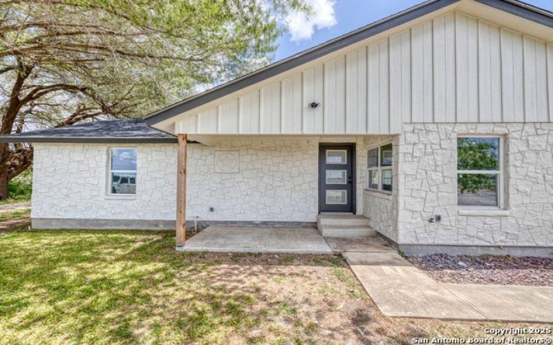 121 CR 367, Uvalde, TX 78801, 4 Habitaciones Habitaciones , ,3 BañosBaños,Residential,En Venta,121 CR 367,1878488