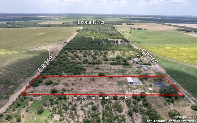 121 CR 367, Uvalde, TX 78801, 4 Habitaciones Habitaciones , ,3 BañosBaños,Residential,En Venta,121 CR 367,1878488
