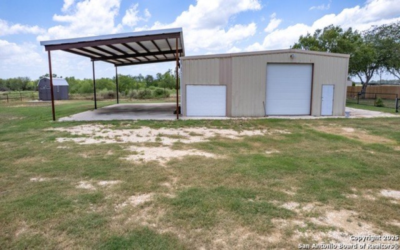 121 CR 367, Uvalde, TX 78801, 4 Habitaciones Habitaciones , ,3 BañosBaños,Residential,En Venta,121 CR 367,1878488