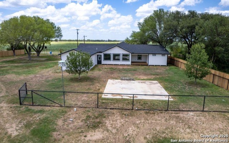 121 CR 367, Uvalde, TX 78801, 4 Habitaciones Habitaciones , ,3 BañosBaños,Residential,En Venta,121 CR 367,1878488