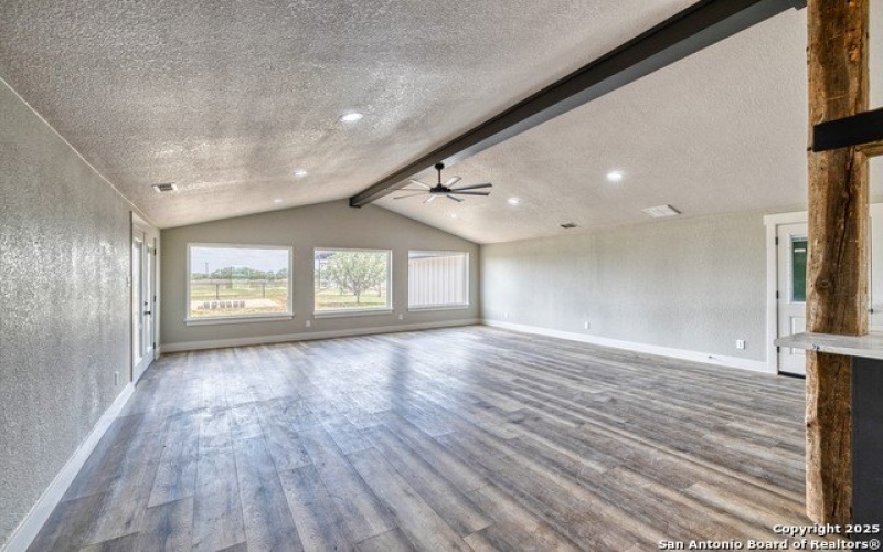 121 CR 367, Uvalde, TX 78801, 4 Habitaciones Habitaciones , ,3 BañosBaños,Residential,En Venta,121 CR 367,1878488