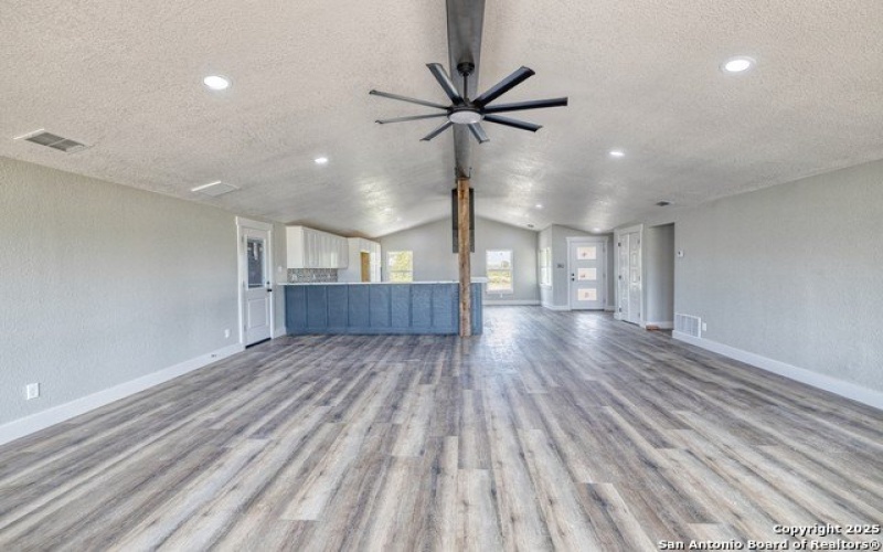 121 CR 367, Uvalde, TX 78801, 4 Habitaciones Habitaciones , ,3 BañosBaños,Residential,En Venta,121 CR 367,1878488