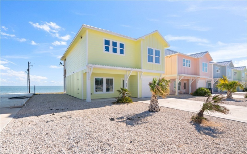 151 Seven Palms Drive, Fulton, TX 78358, 4 Habitaciones Habitaciones , ,2 BañosBaños,Residential,En Venta,151 Seven Palms Drive,0,451865