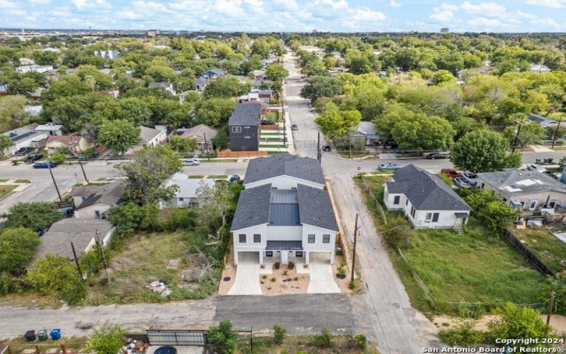 706 Martin Luther King Dr #101, San Antonio, TX 78203, 3 Habitaciones Habitaciones , ,2 BañosBaños,Residential,En Venta,706 Martin Luther King Dr,1878542