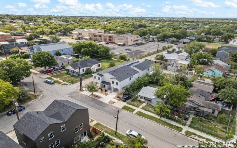 706 Martin Luther King Dr #101, San Antonio, TX 78203, 3 Habitaciones Habitaciones , ,2 BañosBaños,Residential,En Venta,706 Martin Luther King Dr,1878542