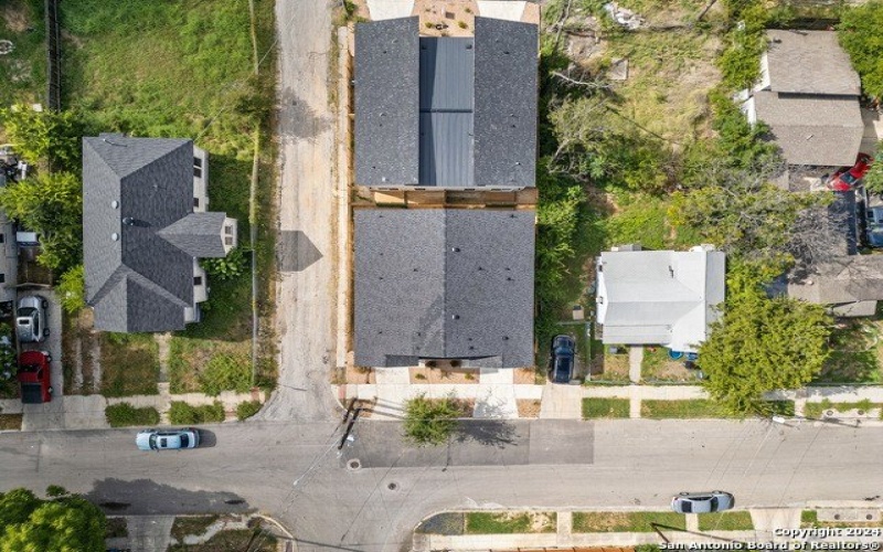 706 Martin Luther King Dr #101, San Antonio, TX 78203, 3 Habitaciones Habitaciones , ,2 BañosBaños,Residential,En Venta,706 Martin Luther King Dr,1878542