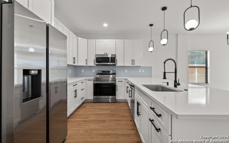706 Martin Luther King Dr #101, San Antonio, TX 78203, 3 Habitaciones Habitaciones , ,2 BañosBaños,Residential,En Venta,706 Martin Luther King Dr,1878542