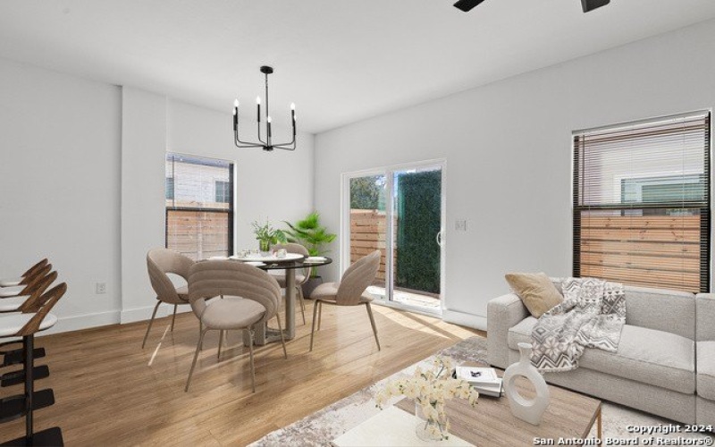 706 Martin Luther King Dr #101, San Antonio, TX 78203, 3 Habitaciones Habitaciones , ,2 BañosBaños,Residential,En Venta,706 Martin Luther King Dr,1878542