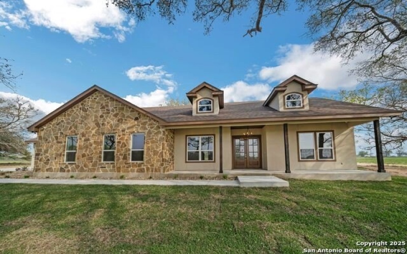 313 Firewheel Loop, Floresville, TX 78114, 3 Bedrooms Bedrooms, ,2 BathroomsBathrooms,Residential,For Sale,313 Firewheel Loop,1878672