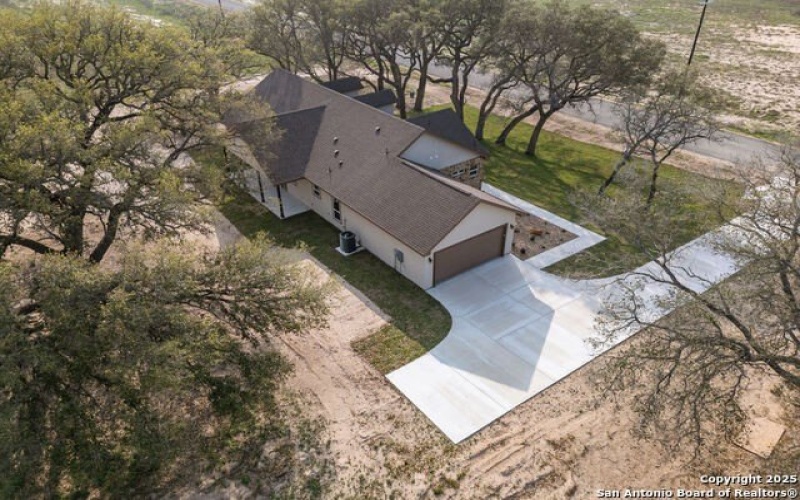 313 Firewheel Loop, Floresville, TX 78114, 3 Bedrooms Bedrooms, ,2 BathroomsBathrooms,Residential,For Sale,313 Firewheel Loop,1878672