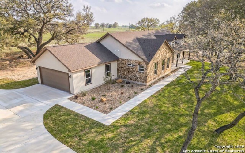313 Firewheel Loop, Floresville, TX 78114, 3 Bedrooms Bedrooms, ,2 BathroomsBathrooms,Residential,For Sale,313 Firewheel Loop,1878672