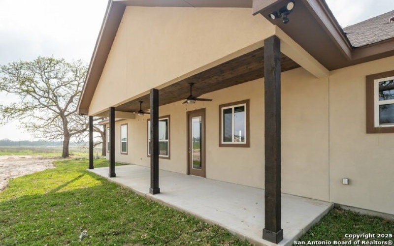 313 Firewheel Loop, Floresville, TX 78114, 3 Bedrooms Bedrooms, ,2 BathroomsBathrooms,Residential,For Sale,313 Firewheel Loop,1878672