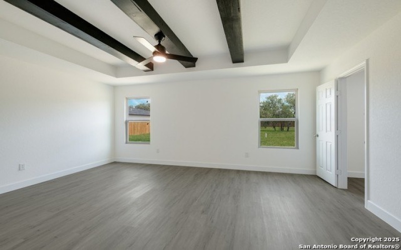 1020 County Road 4516, Castroville, TX 78009, 4 Habitaciones Habitaciones , ,2 BañosBaños,Residential,En Venta,1020 County Road 4516,1878689