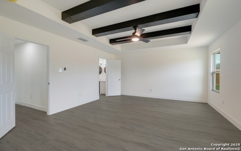 1020 County Road 4516, Castroville, TX 78009, 4 Habitaciones Habitaciones , ,2 BañosBaños,Residential,En Venta,1020 County Road 4516,1878689