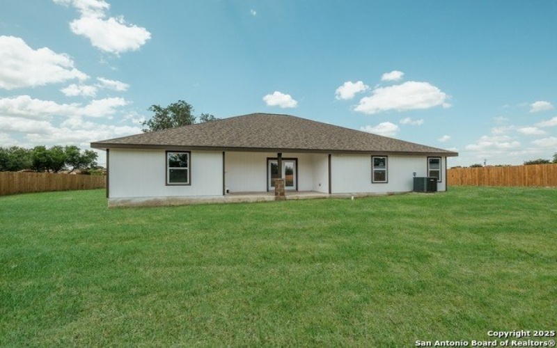 1020 County Road 4516, Castroville, TX 78009, 4 Habitaciones Habitaciones , ,2 BañosBaños,Residential,En Venta,1020 County Road 4516,1878689