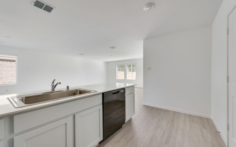 4945 Draper Ridge Drive, Fort Worth, TX 76179, 4 Bedrooms Bedrooms, ,2 BathroomsBathrooms,Residential,For Sale,4945 Draper Ridge Drive,20979672