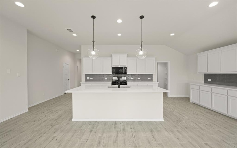 1907 Seminole, Cleburne, TX 76033, 3 Bedrooms Bedrooms, ,2 BathroomsBathrooms,Residential,For Sale,1907 Seminole,0,20979791