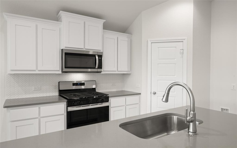 313 Comanche, Cleburne, TX 76033, 4 Habitaciones Habitaciones , ,2 BañosBaños,Residential,En Venta,313 Comanche,0,20979804