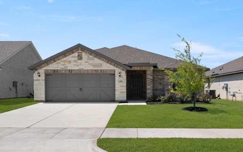 313 Comanche, Cleburne, TX 76033, 4 Habitaciones Habitaciones , ,2 BañosBaños,Residential,En Venta,313 Comanche,0,20979804