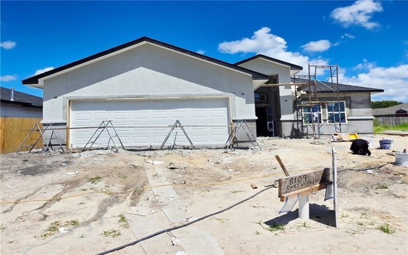 8109 Berenstain Drive, Corpus Christi, TX 78414, 3 Bedrooms Bedrooms, ,2 BathroomsBathrooms,Residential,For Sale,8109 Berenstain Drive,457771