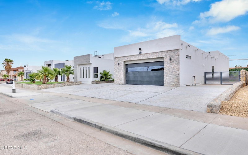 11349 PATRICIA Avenue, El Paso, TX 79936, 4 Bedrooms Bedrooms, ,1 BathroomBathrooms,Residential,For Sale,11349 PATRICIA Avenue,925254