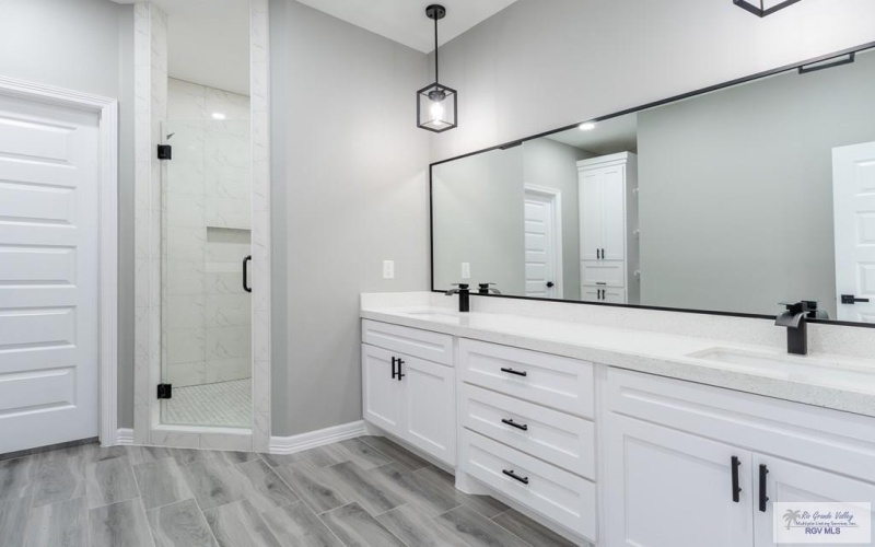 117 REPUBLIC CIR, SAN BENITO, TX 78586, 3 Bedrooms Bedrooms, ,2 BathroomsBathrooms,Residential,For Sale,117 REPUBLIC CIR,29758675