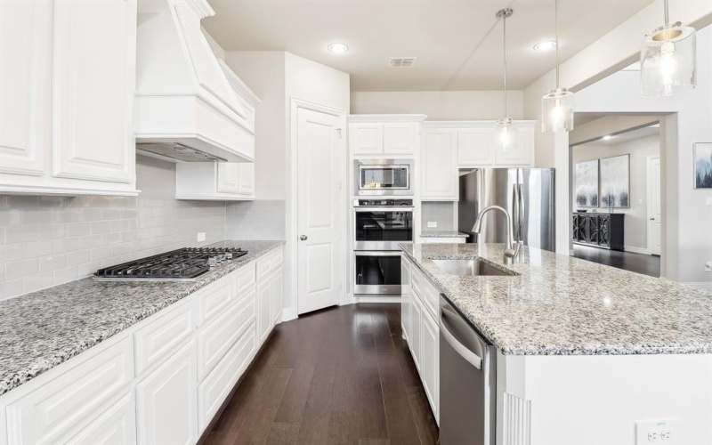 616 Windy Ridge Lane, Rockwall, TX 75087, 5 Habitaciones Habitaciones , ,5 BañosBaños,Residential,En Venta,616 Windy Ridge Lane,20808743