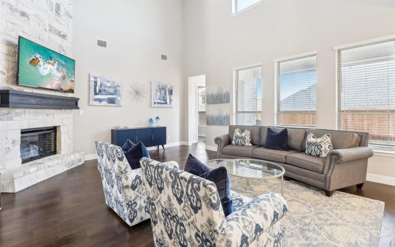 616 Windy Ridge Lane, Rockwall, TX 75087, 5 Habitaciones Habitaciones , ,5 BañosBaños,Residential,En Venta,616 Windy Ridge Lane,20808743