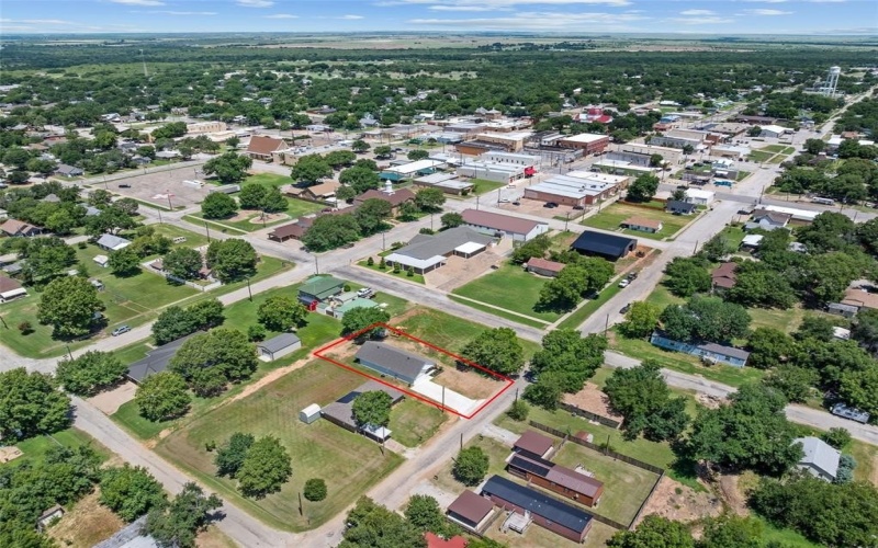407 S Clay, Henrietta, TX 76365, 3 Bedrooms Bedrooms, ,2 BathroomsBathrooms,Residential,For Sale,407 S Clay,20890502
