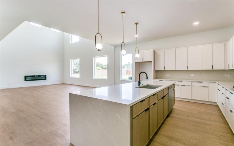 2315 Bussey Drive, Irving, TX 75062, 5 Habitaciones Habitaciones , ,3 BañosBaños,Residential,En Venta,2315 Bussey Drive,20962920