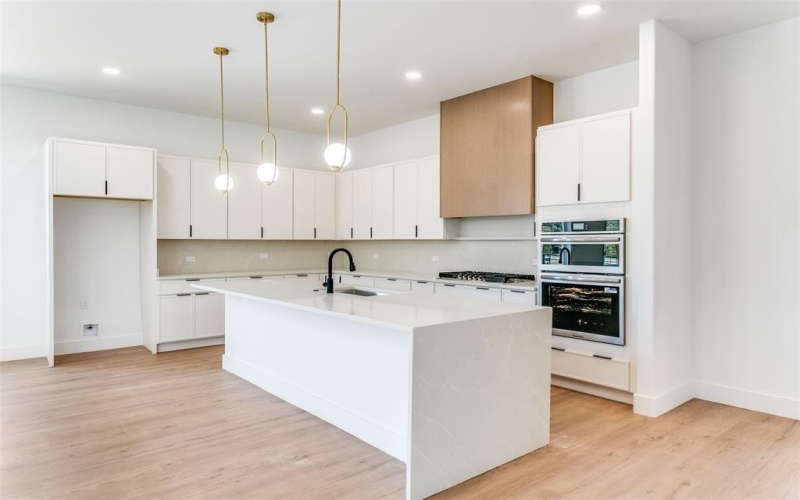 2315 Bussey Drive, Irving, TX 75062, 5 Habitaciones Habitaciones , ,3 BañosBaños,Residential,En Venta,2315 Bussey Drive,20962920