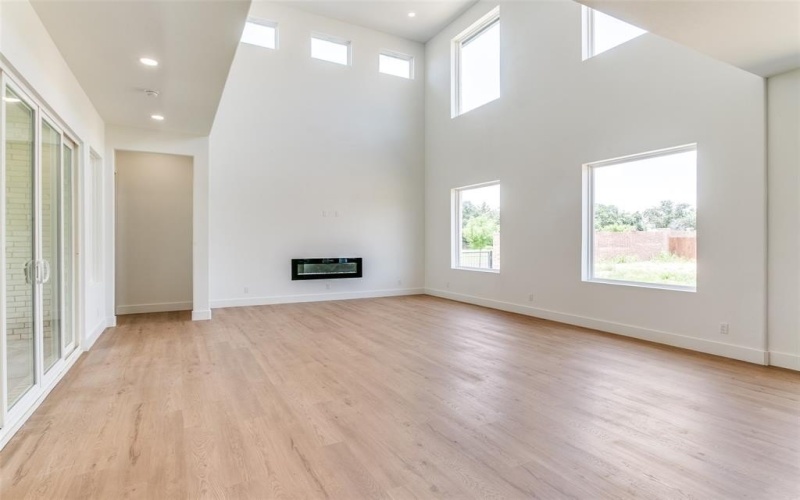 2315 Bussey Drive, Irving, TX 75062, 5 Habitaciones Habitaciones , ,3 BañosBaños,Residential,En Venta,2315 Bussey Drive,20962920