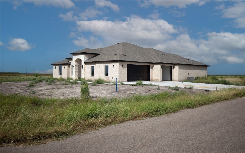 4709 Pinot Noir Court, Corpus Christi, TX 78380, 4 Habitaciones Habitaciones , ,3 BañosBaños,Residential,En Venta,4709 Pinot Noir Court,452141
