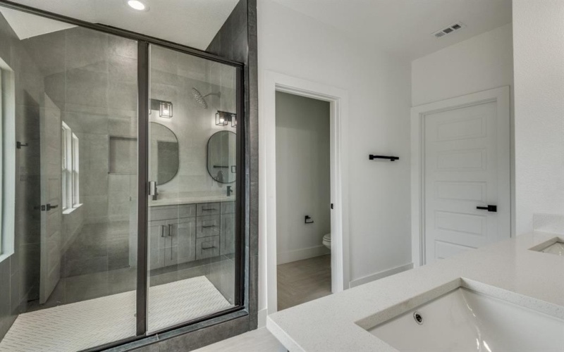 120 Homes Drive, Grand Prairie, TX 75050, 3 Habitaciones Habitaciones , ,2 BañosBaños,Residential,En Venta,120 Homes Drive,0,20977290