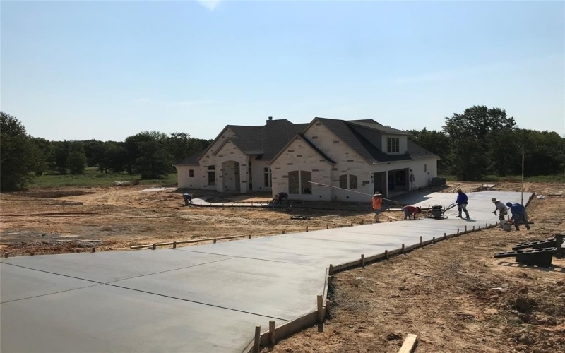 1009 Old Oaks Court, Weatherford, TX 76087, 4 Bedrooms Bedrooms, ,5 BathroomsBathrooms,Residential,For Sale,1009 Old Oaks Court,0,20978308