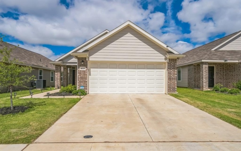 433 Woodhouse Way, Everman, TX 76140, 3 Habitaciones Habitaciones , ,2 BañosBaños,Residential,En Venta,433 Woodhouse Way,20980447