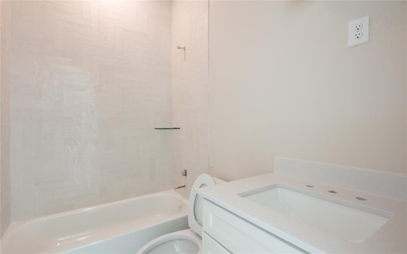 1809 Turtle Creek Lane, Gunter, TX 75058, 4 Bedrooms Bedrooms, ,5 BathroomsBathrooms,Residential,For Sale,1809 Turtle Creek Lane,0,20980679