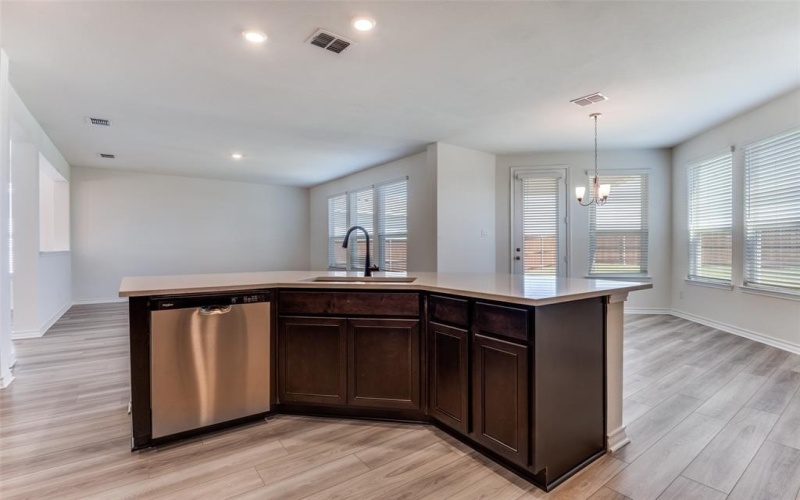 1514 Newsted Drive, Seagoville, TX 75159, 3 Bedrooms Bedrooms, ,2 BathroomsBathrooms,Residential,For Sale,1514 Newsted Drive,0,20980701