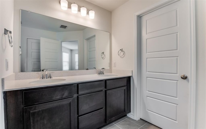 1514 Newsted Drive, Seagoville, TX 75159, 3 Bedrooms Bedrooms, ,2 BathroomsBathrooms,Residential,For Sale,1514 Newsted Drive,0,20980701