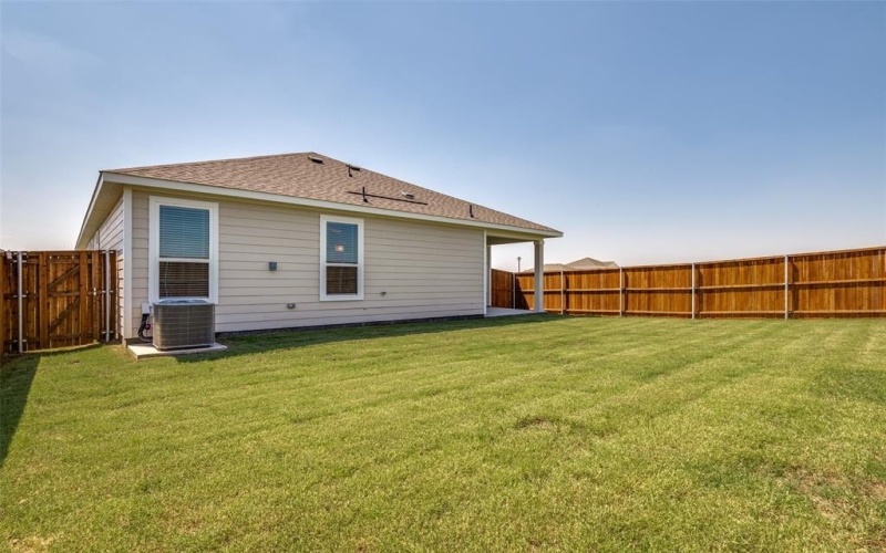1518 Newsted Drive, Seagoville, TX 75159, 3 Bedrooms Bedrooms, ,2 BathroomsBathrooms,Residential,For Sale,1518 Newsted Drive,0,20980837