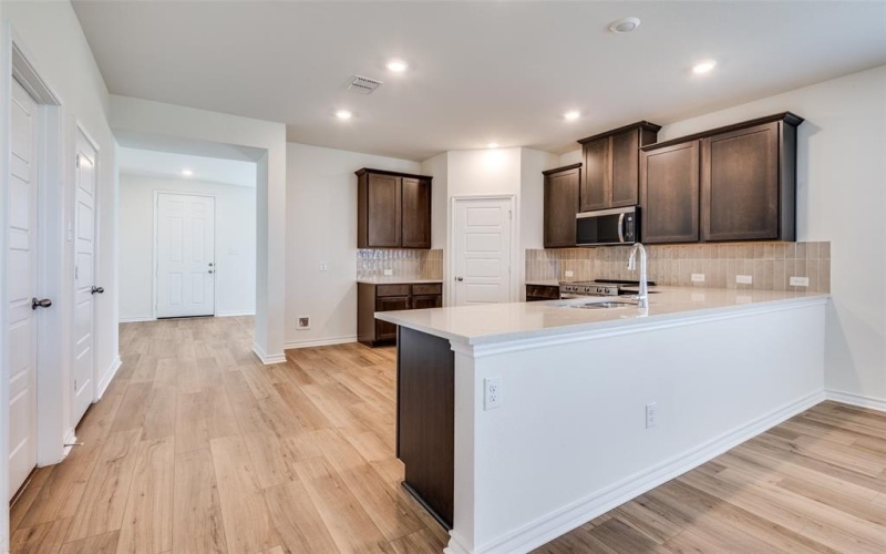 1518 Newsted Drive, Seagoville, TX 75159, 3 Bedrooms Bedrooms, ,2 BathroomsBathrooms,Residential,For Sale,1518 Newsted Drive,0,20980837