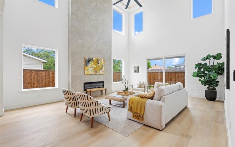 1706 Homeland Street, Dallas, TX 75212, 5 Bedrooms Bedrooms, ,5 BathroomsBathrooms,Residential,For Sale,1706 Homeland Street,20980881