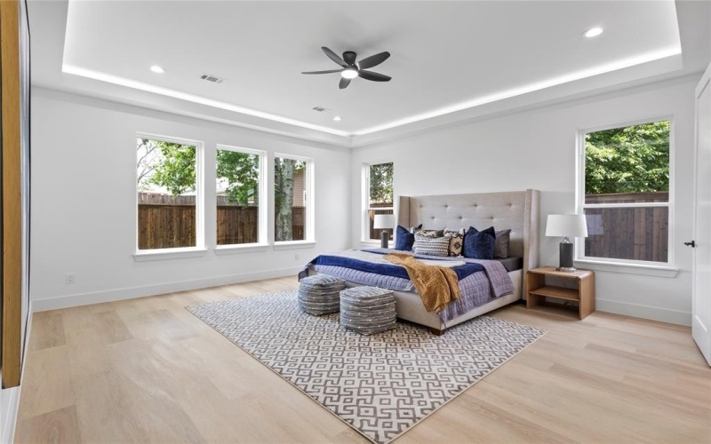 1706 Homeland Street, Dallas, TX 75212, 5 Bedrooms Bedrooms, ,5 BathroomsBathrooms,Residential,For Sale,1706 Homeland Street,20980881