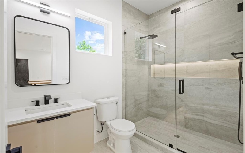 1706 Homeland Street, Dallas, TX 75212, 5 Bedrooms Bedrooms, ,5 BathroomsBathrooms,Residential,For Sale,1706 Homeland Street,20980881