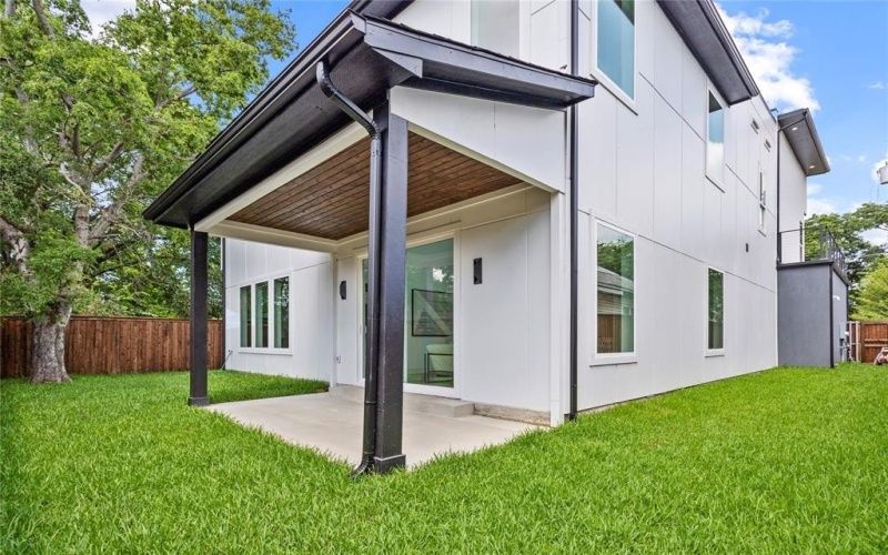 1706 Homeland Street, Dallas, TX 75212, 5 Bedrooms Bedrooms, ,5 BathroomsBathrooms,Residential,For Sale,1706 Homeland Street,20980881